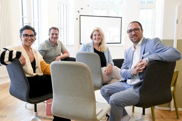 Corporate Influencing